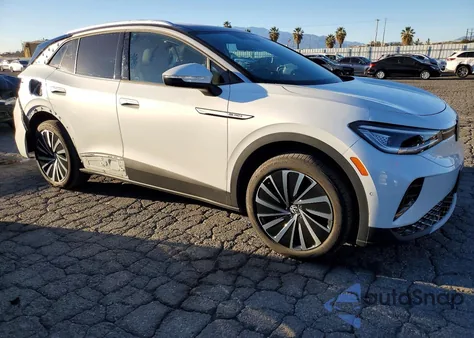 2023 Volkswagen Id.4 Pro S Plus z USA, uszkodzony, nr VIN 1V2JNPE82PC047244